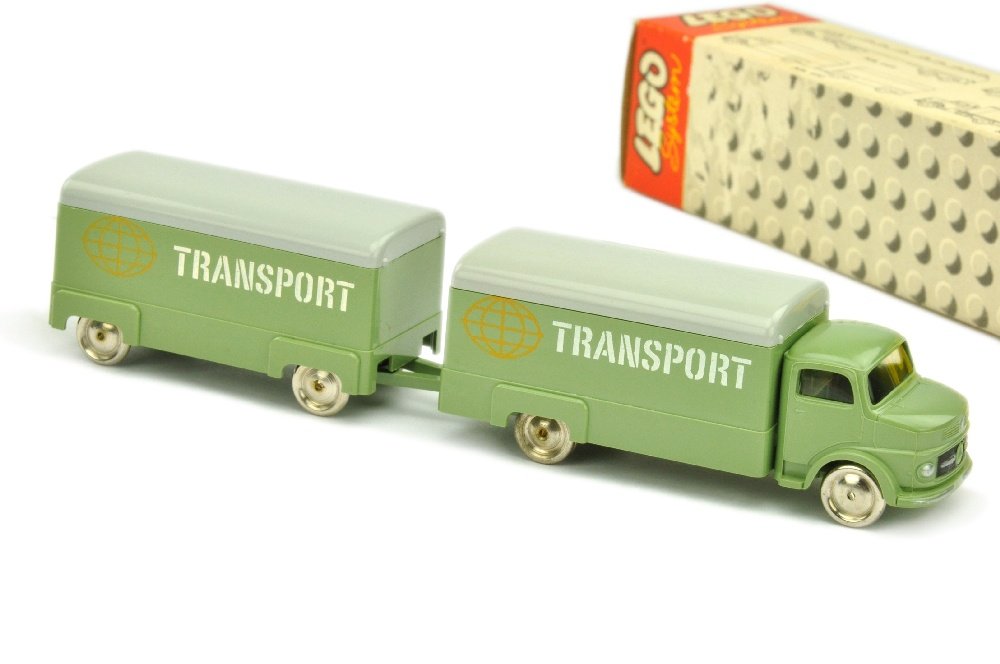 Lego- Transport-Zug MB 1413, lindgruen (im Ork): Beschriftungsvariante Druck, neuwertig im Orginalkarton (duenne Oberflaechenabrisse an mehreren Seiten)