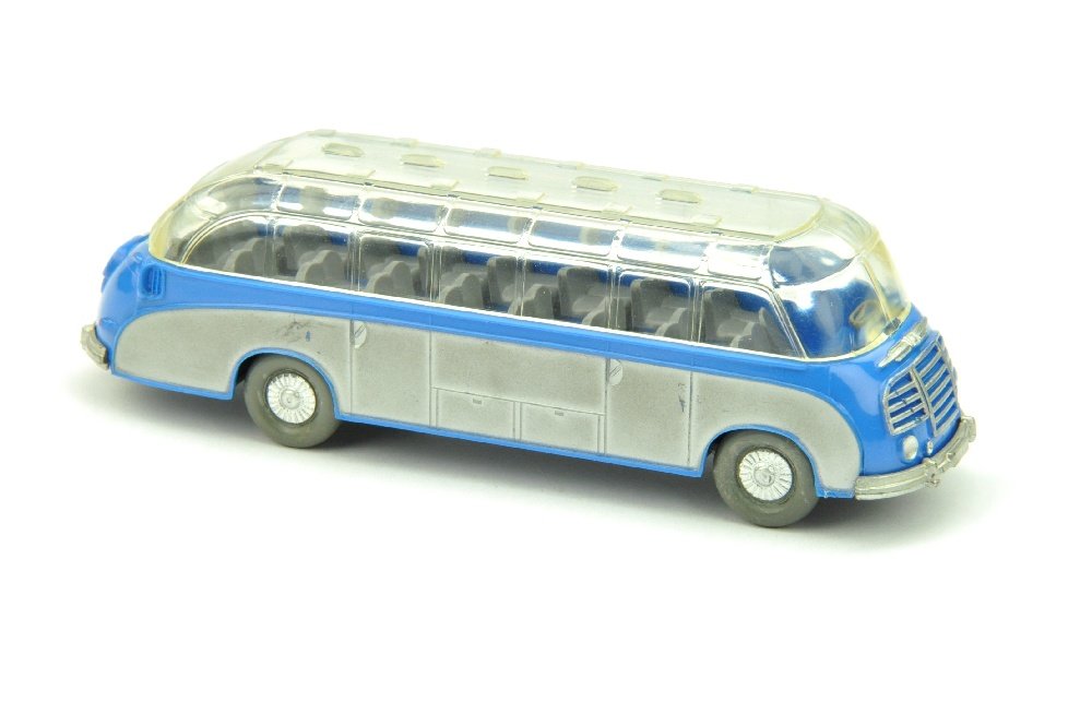Setra-Bus, himmelblau: 1166/2A, Schablonierung der Einstiegseite mit einigen kleinen Schrammen, insgesamt sehr gut (Wiking Verglaster LKW)