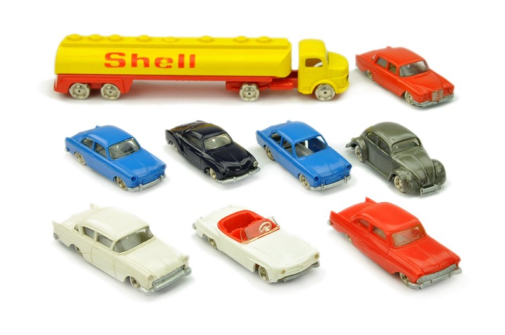 Lego - Konvolut 9 Modelle (2.Wahl): darunter MB 190 SL Cabrio (nur eine Stossstangenecke abgebrochen), ..., teils geringe, teils erhebliche Maengel