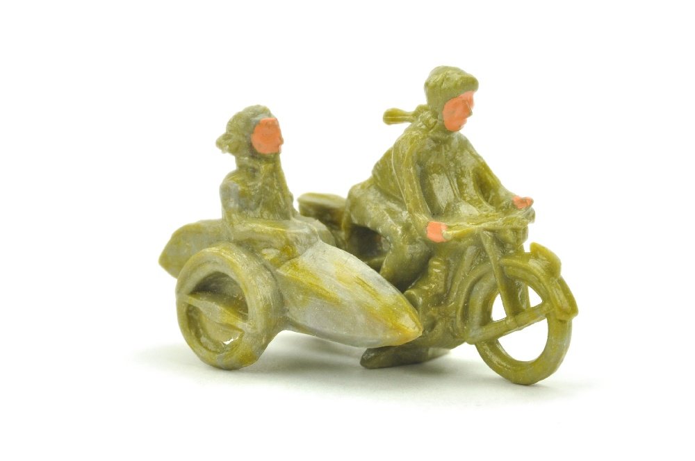 Motorradfahrer mit Beiwagen, misch-gruen: 1202/1R, sehr gut (Wiking Zubehoer)