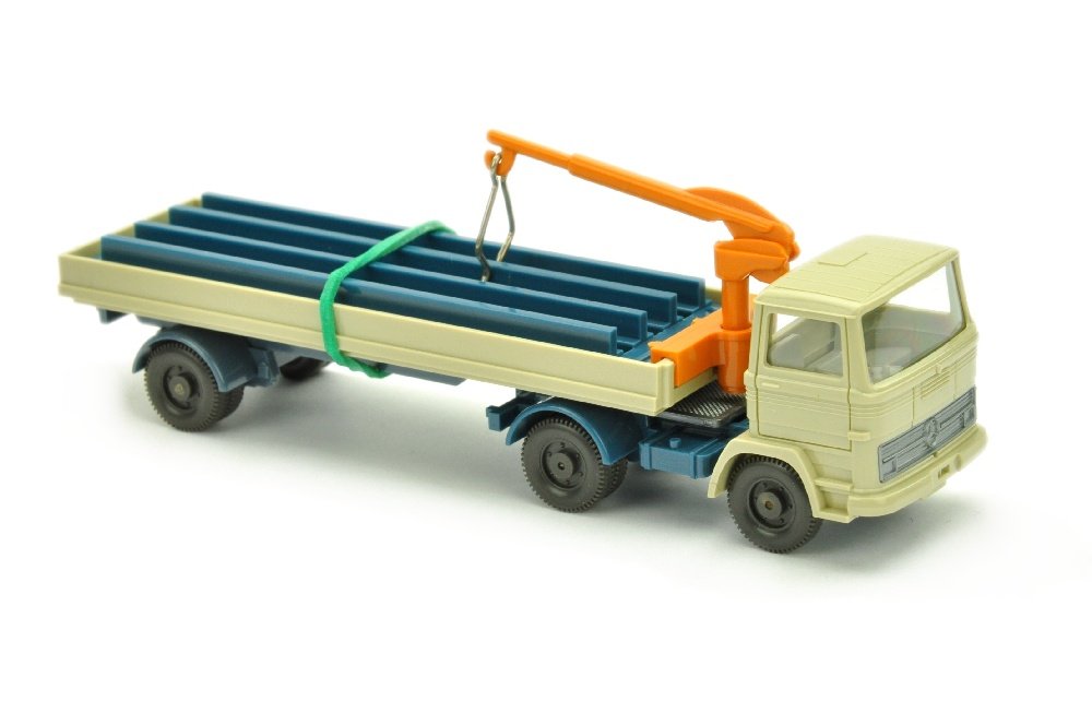 Baustoffwagen MB 1317 (Chassis blau) (1 of 3)