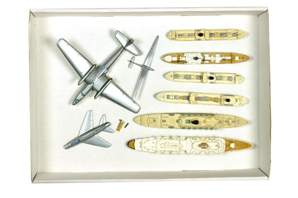 Konvolut 6 Schiffe und 3 Flugzeuge (1 of 1)