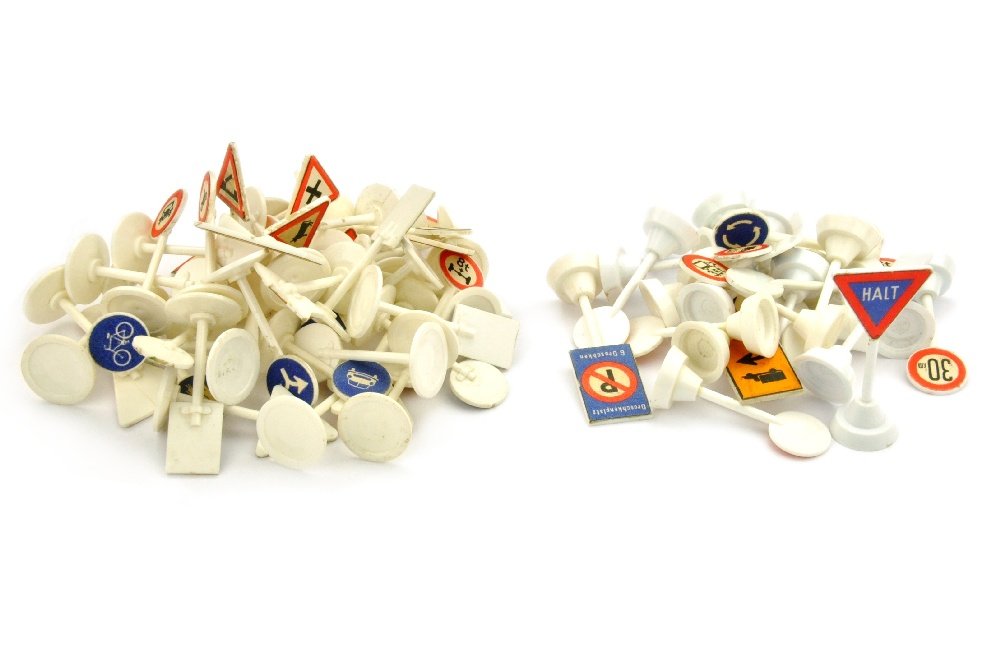 Konvout 67 Verkehrszeichen (1 of 1)