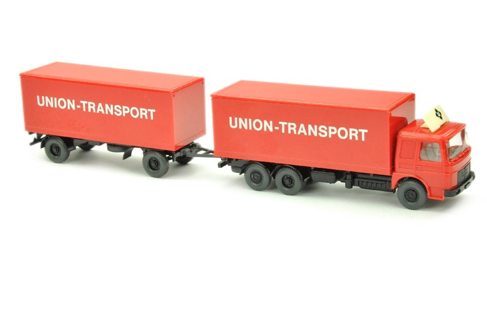Union-Transport - Koffer-Lastzug MAN Buessing (1 of 1)
