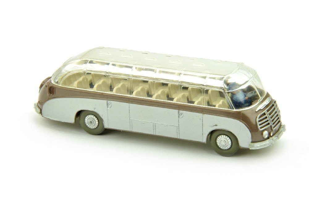 Setra-Bus, braunmetallic (1 of 2)