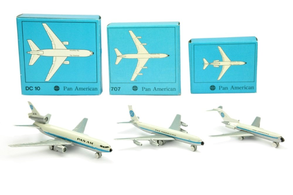 Schuco - Konvolut 3 Pan-Am-Flugzeuge (im Ork): 70er Jahre, nicht einheitliche Massstaebe ca. 1:600, Boeing 707, Boeing 727 und DC 10, alle neuwertig im Ork