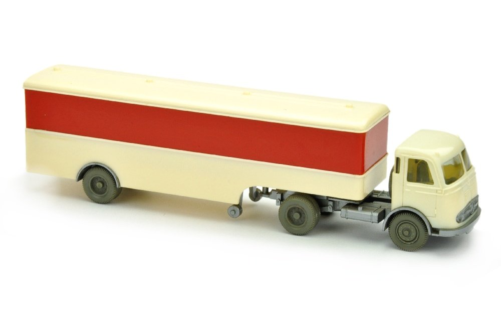 Koffer-Sattelzug Pullman unbeschriftet: 761/2BF, kleine geklebte Bruchstelle an der vorderen Stossstange (1x2 mm, unauffaellig), sonst sehr gut bis neuwertig (Wiking 2.Wahl)