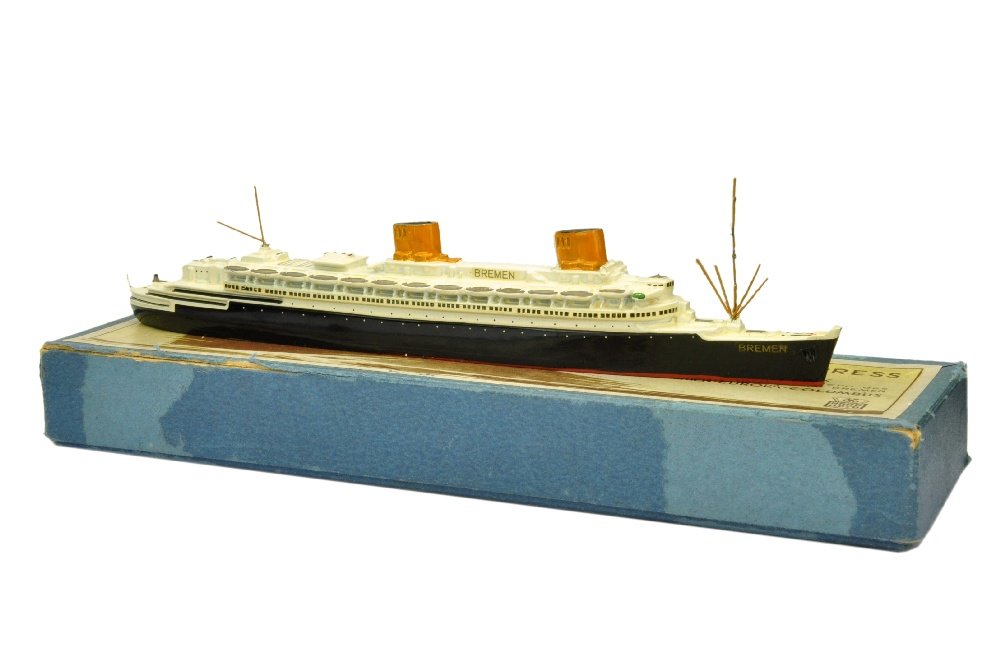 Passagierschiff Bremen (im Deko-Ork) (1 of 2)
