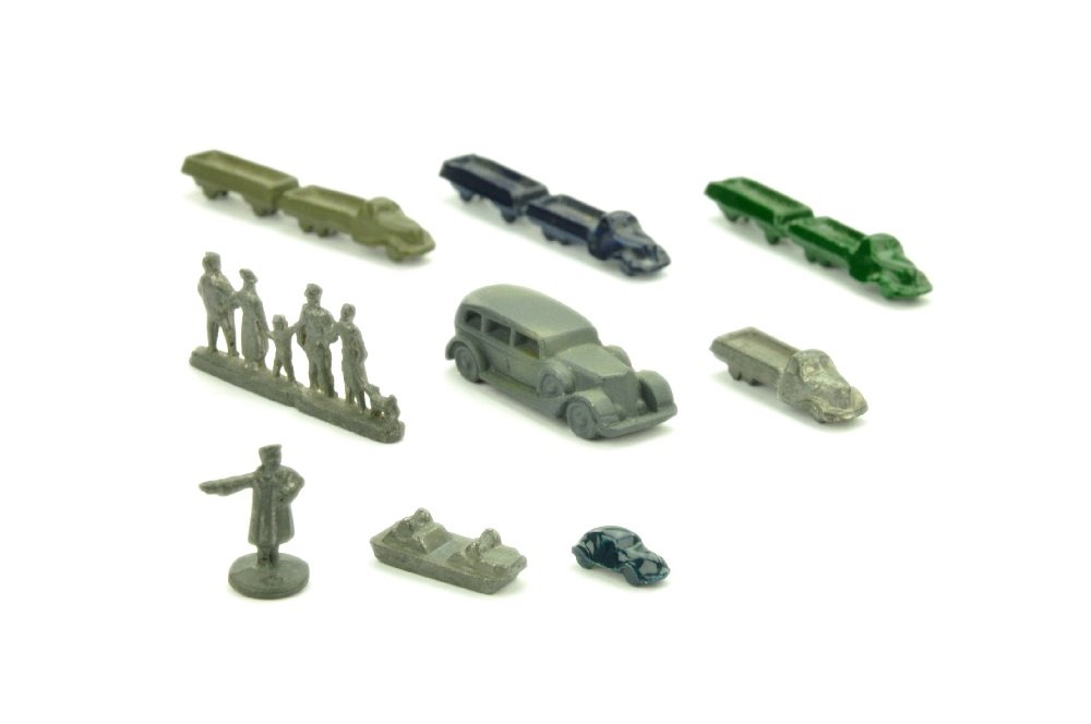 Konvolut 8 Gussmodelle (1 of 1)