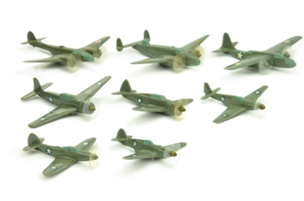 Konvolut 8 amerikanische Flugzeuge (Gruenlinge) (1 of 1)