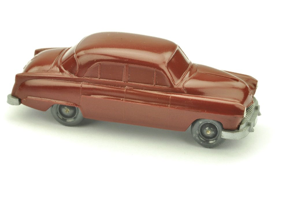 Opel Kapitaen mit Haifischmaul, weinrot (1 of 1)