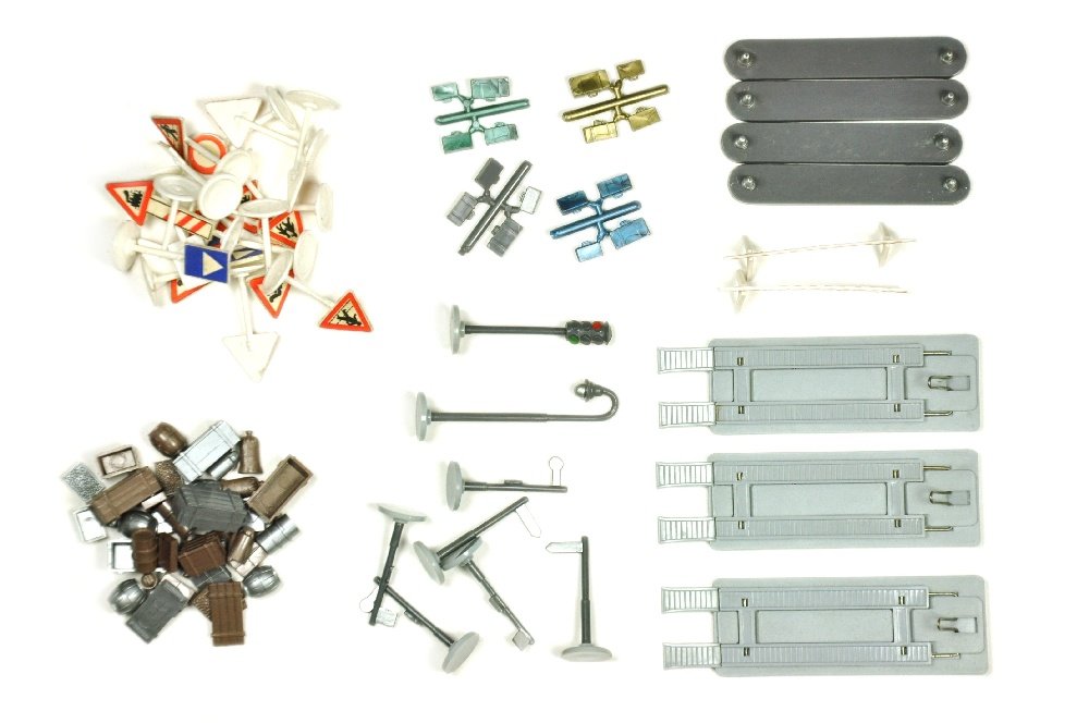 Konvolut 89 Zubehoerteile der 50er/60er Jahre (1 of 1)