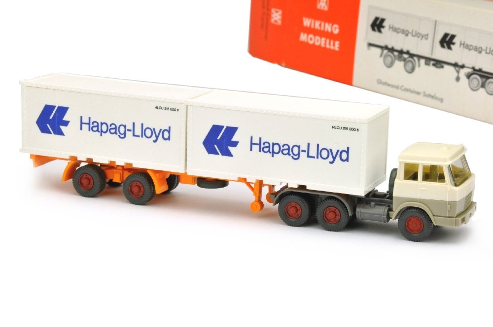 Hanomag-Henschel Hapag-Lloyd (Plywood, im Ork) (1 of 1)