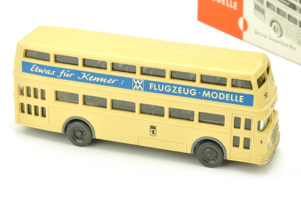 Buessing D2U Flugzeug-Modelle (Linie 19, im Ork) (1 of 2)