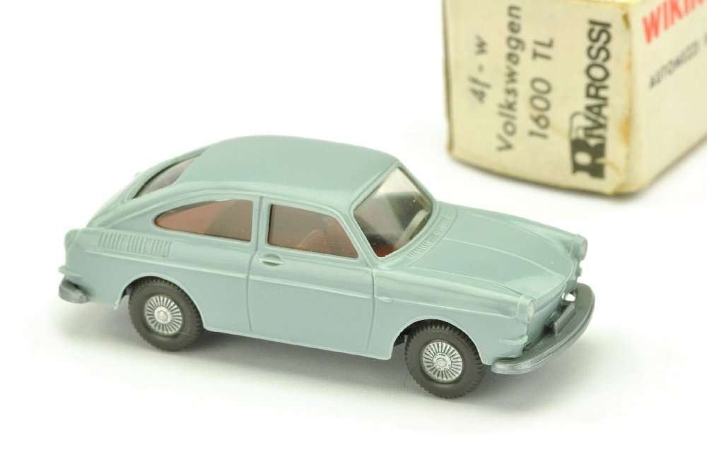 VW 1600 Fliessheck, hellblaugrau (Rivarossi-Ork) (1 of 3)