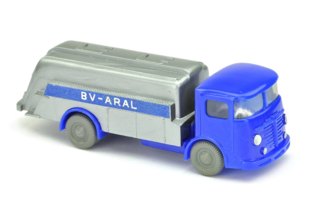 Aral-Tankwagen Buessing, dunkelultramarin (1 of 3)