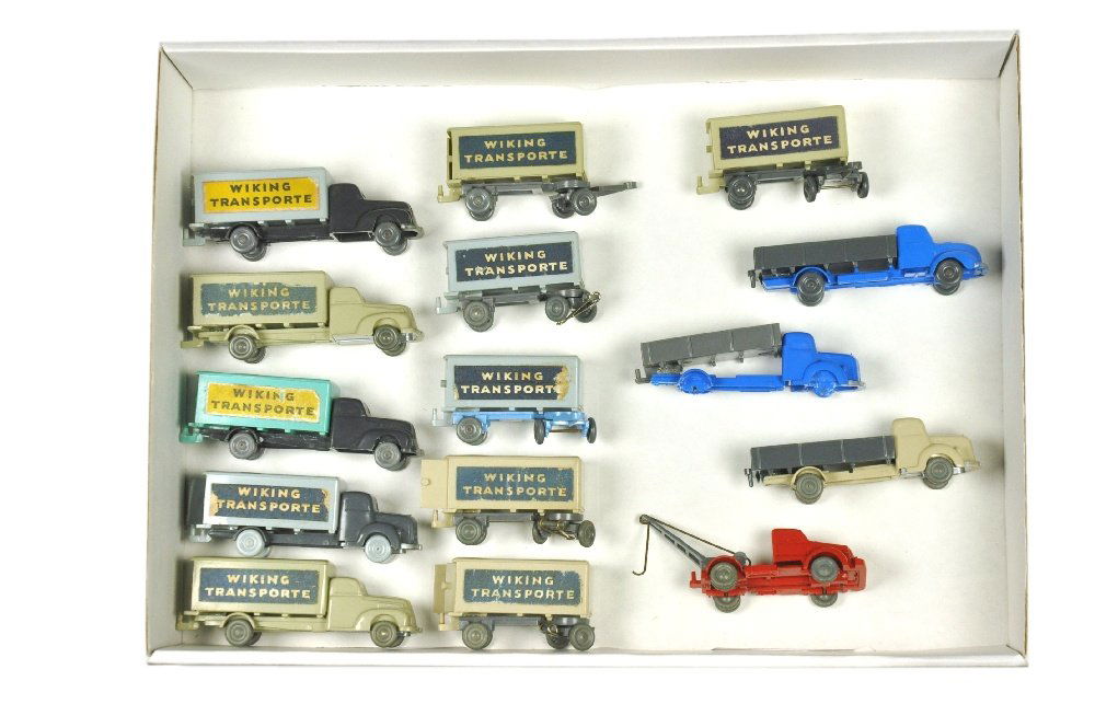 Konvolut 15 unverglaste Modelle (1 of 1)