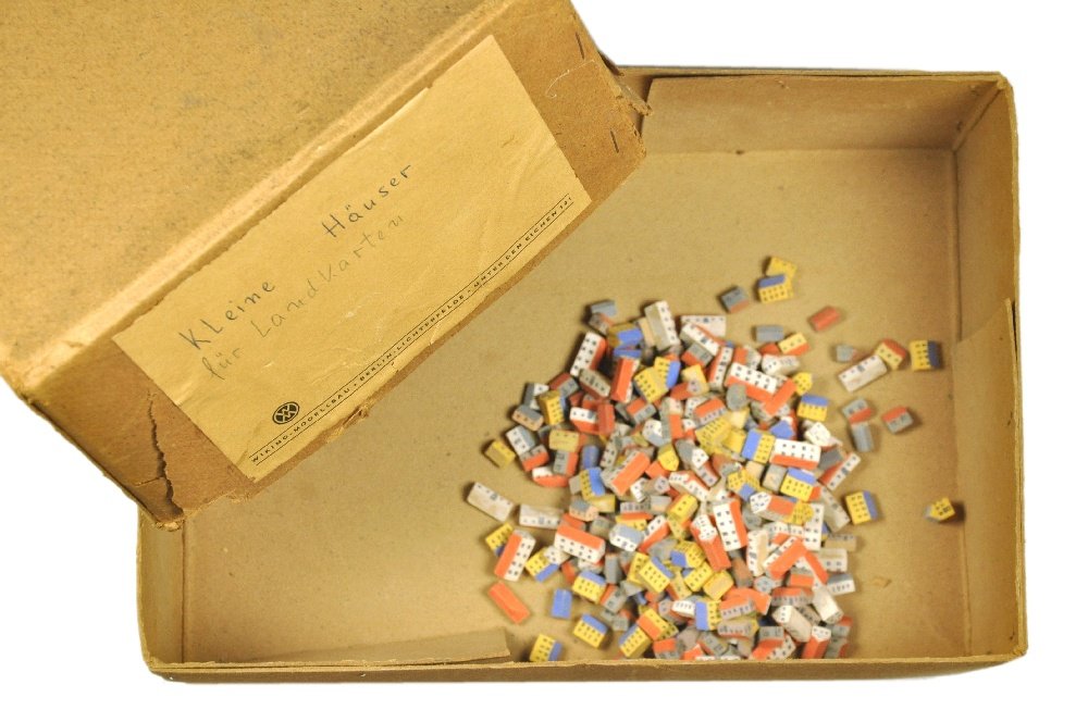 Konvolut 355 Gebaeude zur Seekarte (im Karton !) (1 of 1)