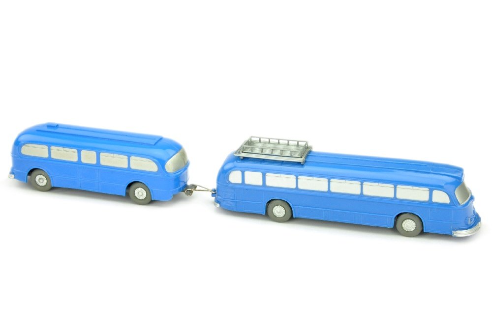 Mercedes O 6600 mit Anhaenger, himmelblau (1 of 2)