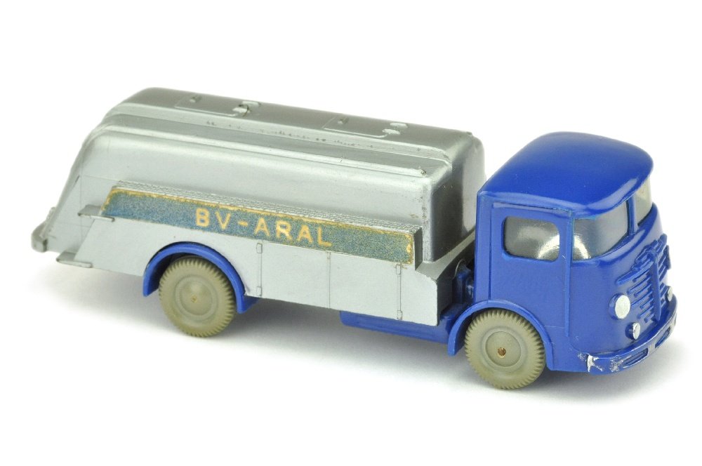 Aral-Tankwagen Buessing, enzianblau (1 of 3)