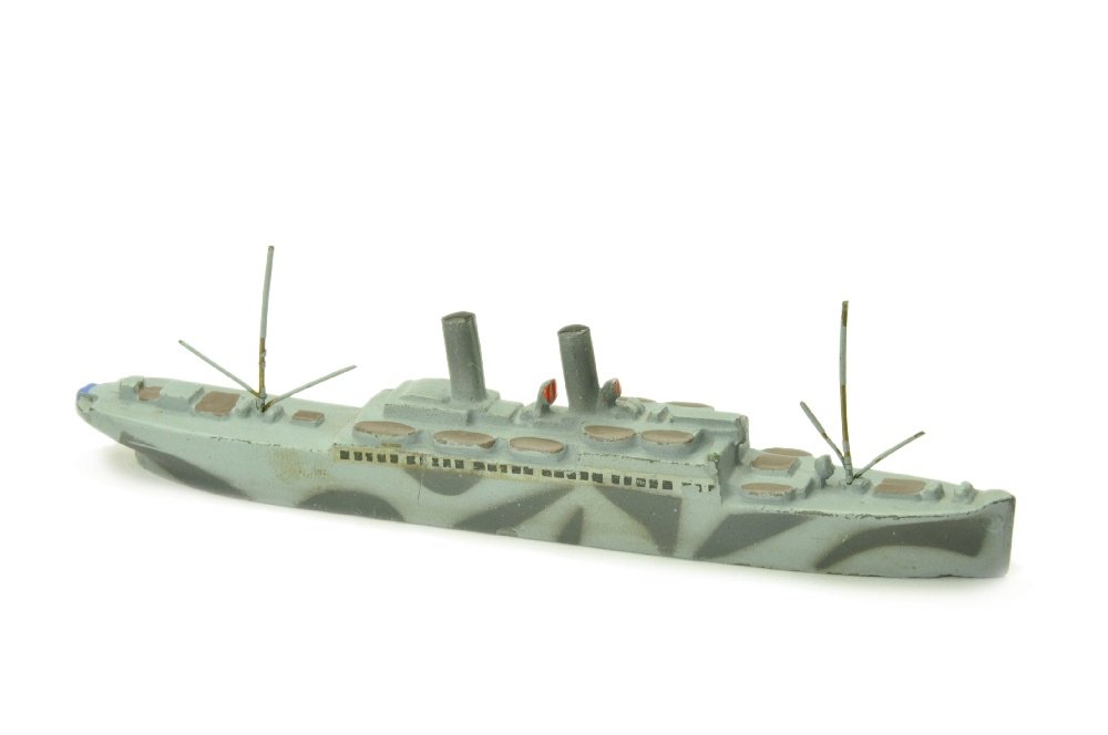 Passagierschiff Madrid/Oceana (tarnlackiert) (1 of 2)