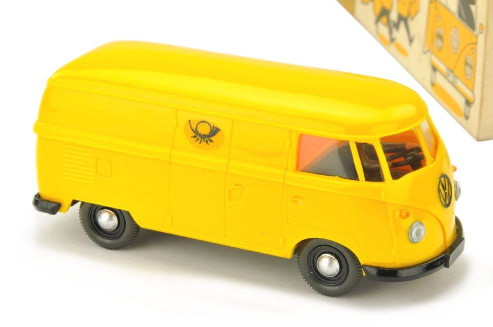 VW Postwagen (Typ 2, im Ork) (1 of 2)