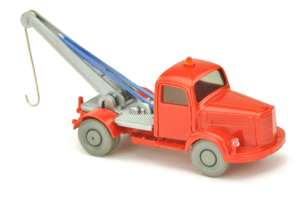 Abschleppwagen MB 3500, rot (Version /5) (1 of 1)