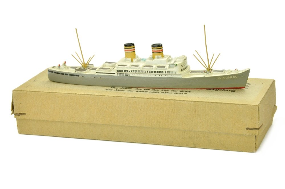 Passagierschiff Windhuk (im Ork) (1 of 2)