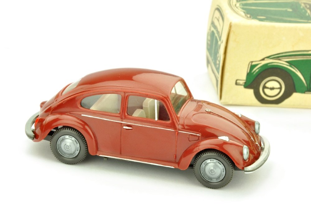 VW Kaefer (Typ 4), weinrot (im Ork) (1 of 2)