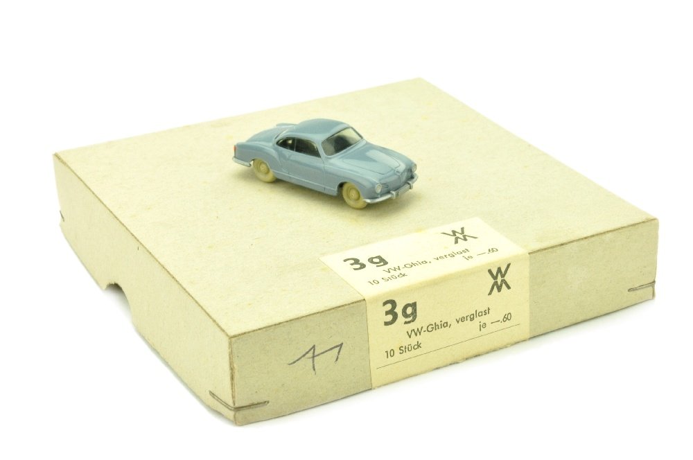 Haendlerkarton mit einem VW Karmann Ghia (1 of 1)