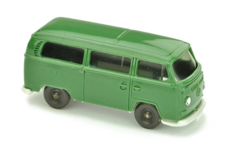 VW T2 Bus, diamantgruen (1 of 1)