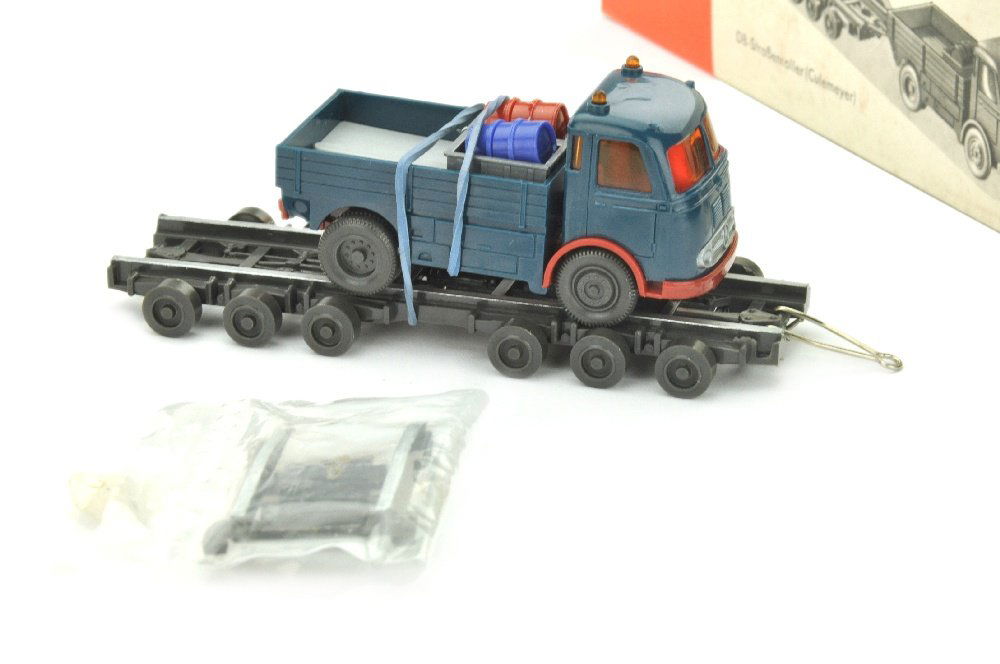 Strassenroller Pullman (mit Gelblichtern, im Ork) (1 of 1)