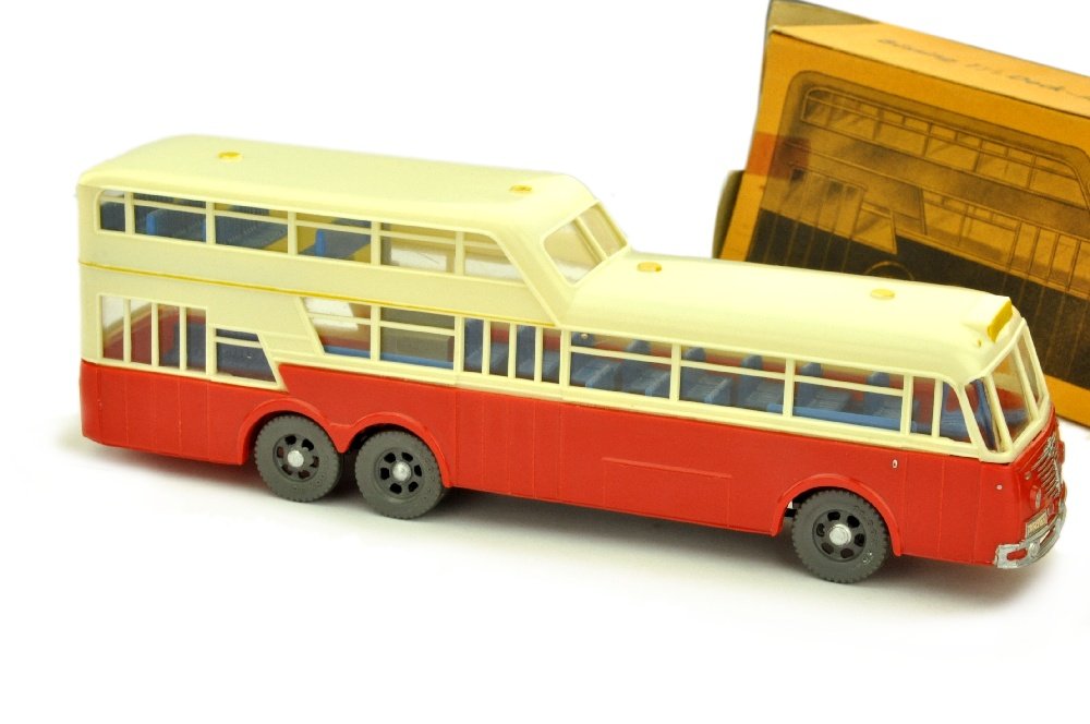 V 72- Buessing 1 1/2-Decker (im Ork) (1 of 4)