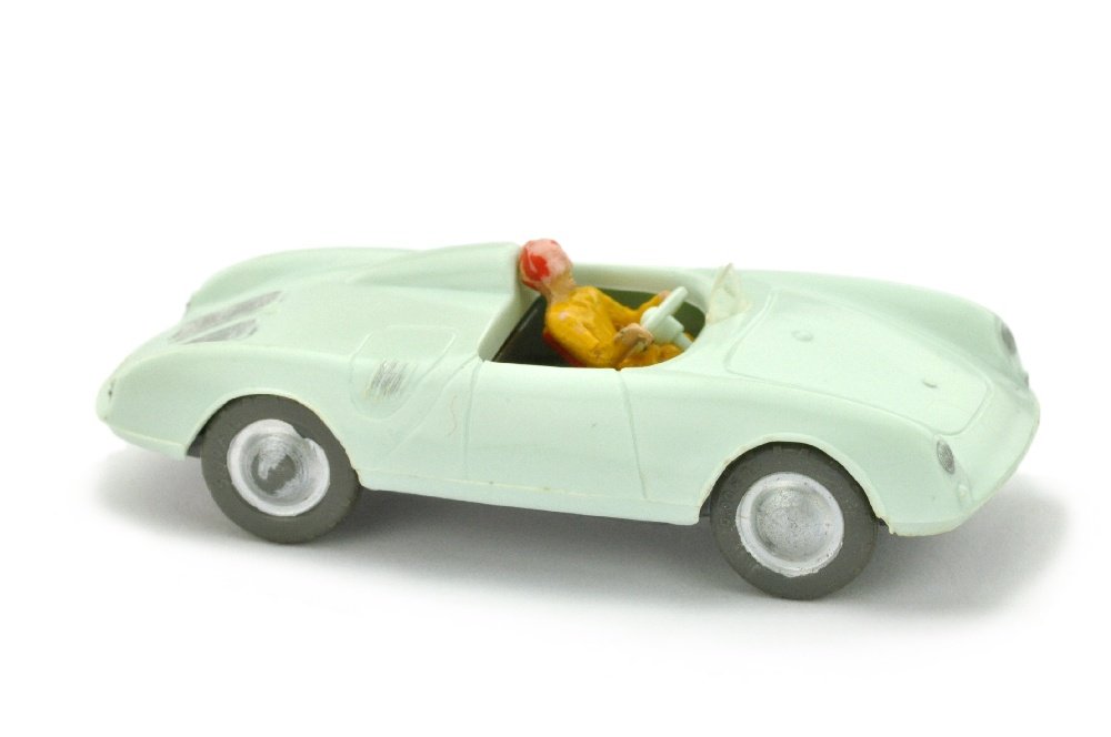 V 87- Porsche Spyder, weissgruen (Fahrer Typ 1) (1 of 2)