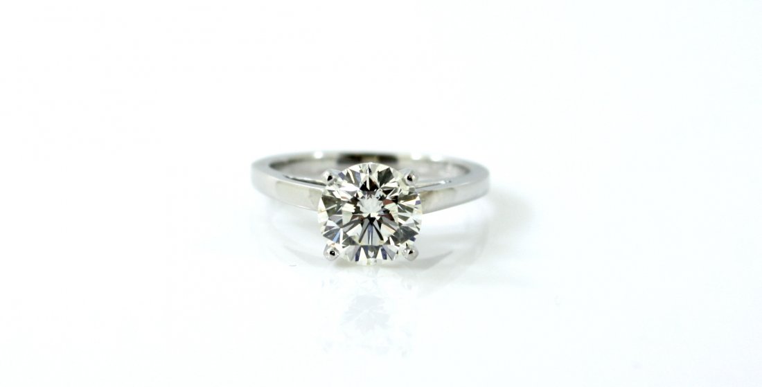 EGL 2.37 CT ROUND DIAMOND SOLITAIRE WEDDING RING: A very fine 14KT solid white gold round brilliant cut natural diamond wedding ring. This ring features a 2.37 carat, the clarity grade is a SI 2, color I with good proportions. This examination has be