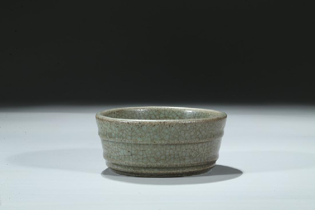 A CHINESE GE-TYPE BRUSH WASHER (1 of 7)