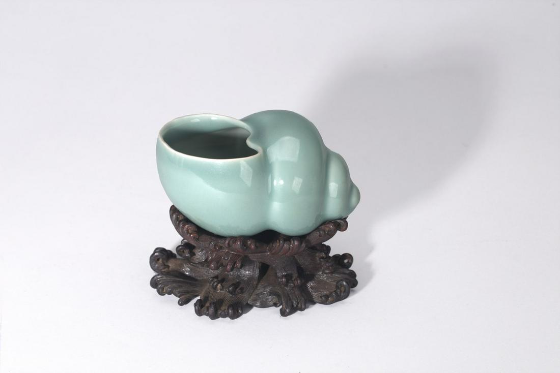 A CHINESE CELADON GLAZED 'CONCH SHELL' WASHER (1 of 8)