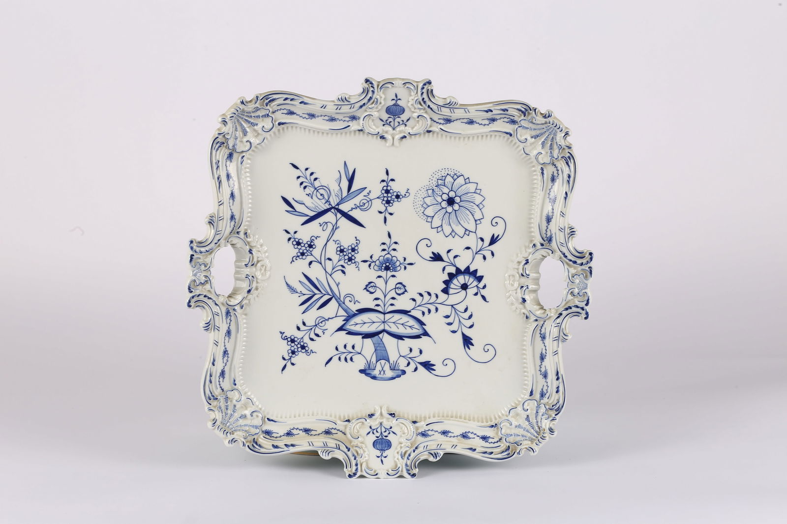 A Blue and White Meissen Tray (1 of 5)