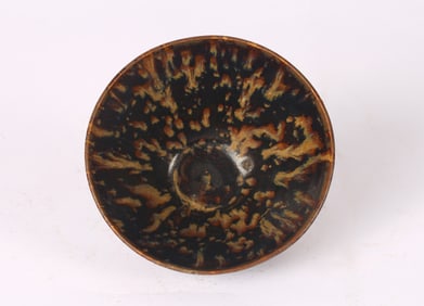 A Jizhou 'Tortoiseshell' Glazed Tea Bowl