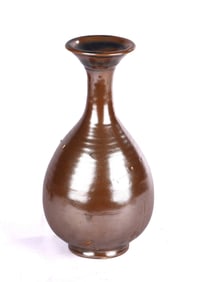 An Iron Ruset Glazed 'Yuhuchun' Vase