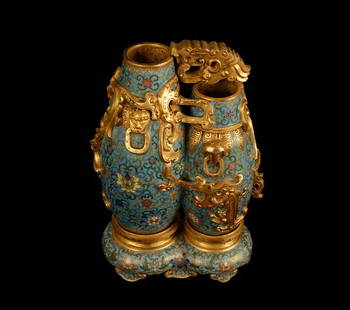 A SET OF CLOISONNE DOUBLE BOTTLE: A set of cloisonne double bottle accentuated with gilt bronze dragon, with one bottle slightly larger than the other bottle. It is completed with an original base, and the base bears a four character