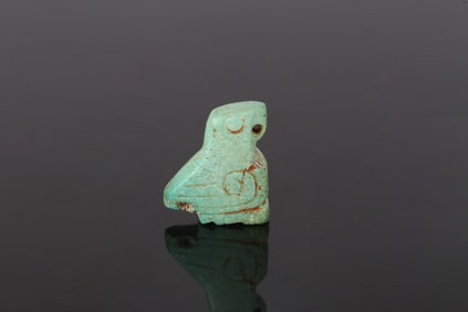 A Chinese Turquoise 'Bird' Pendant