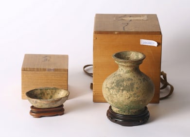 A Set of Two Green Glazed Pottery Vessel