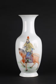 A Fine Falangcai 'Emperor Qianlong' Porcelain Vase