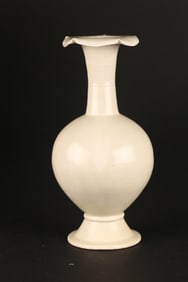 A Chinese White-Glazed Vase