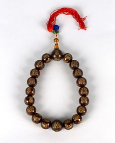 A Rare Aloeswood Ruby-Inlaid Rosary Beads Bracelet