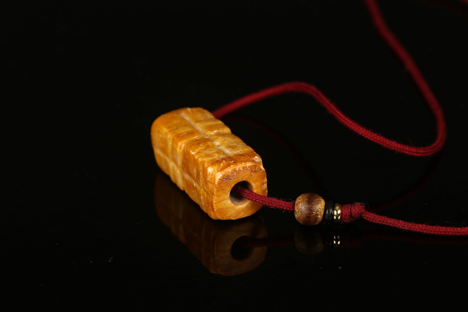 A Small Jade 'Cong' Pendant - 5