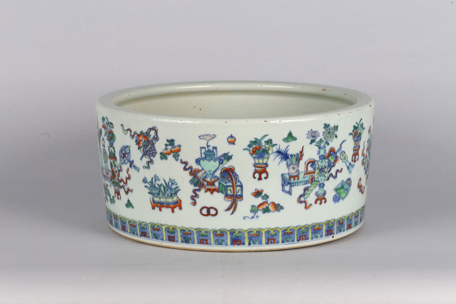 A Chinese Doucai 'Antique Objects' Basin - 2