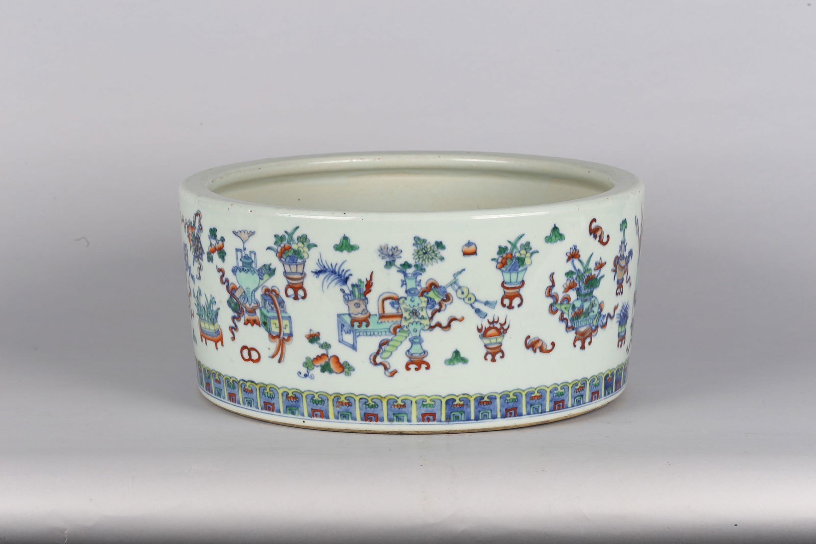 A Chinese Doucai 'Antique Objects' Basin - 4