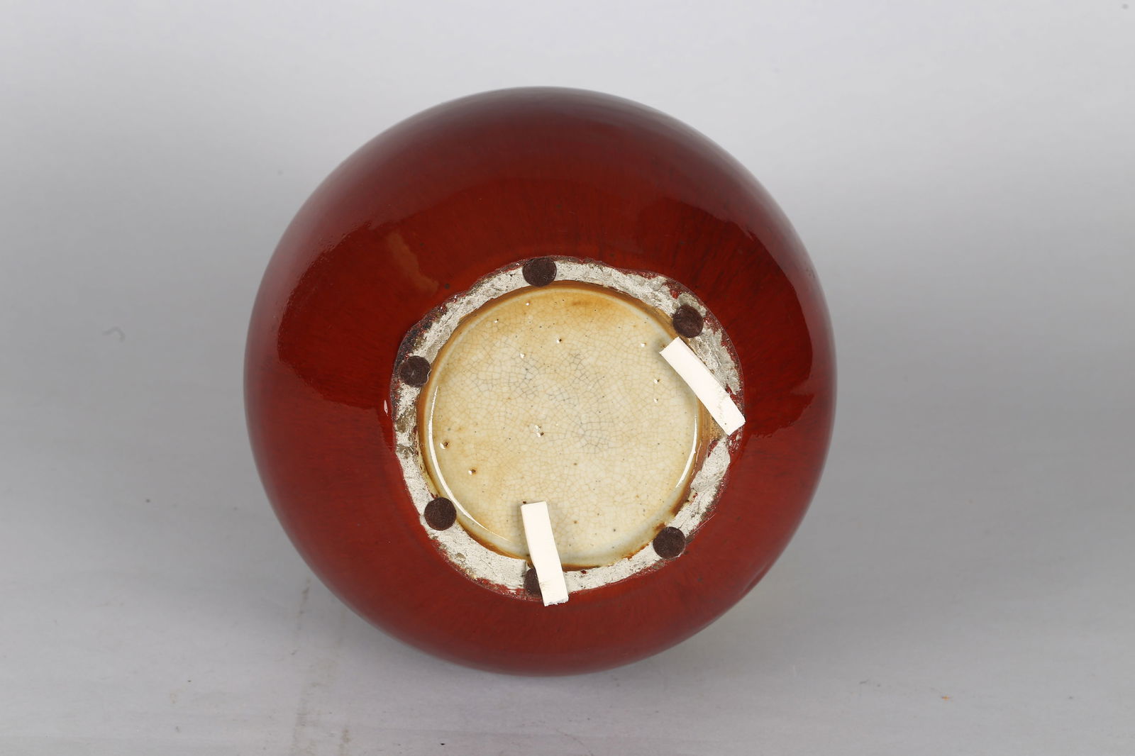 A Red Glazed Globular Vase - 5